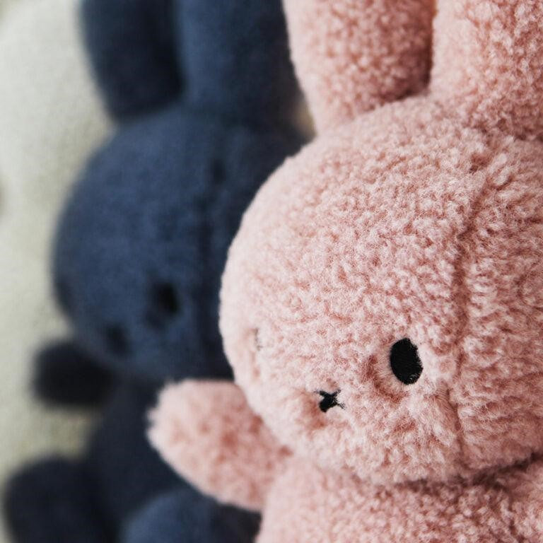 Miffy Peluche A Coelhinha Fofa - Bon Ton Toys