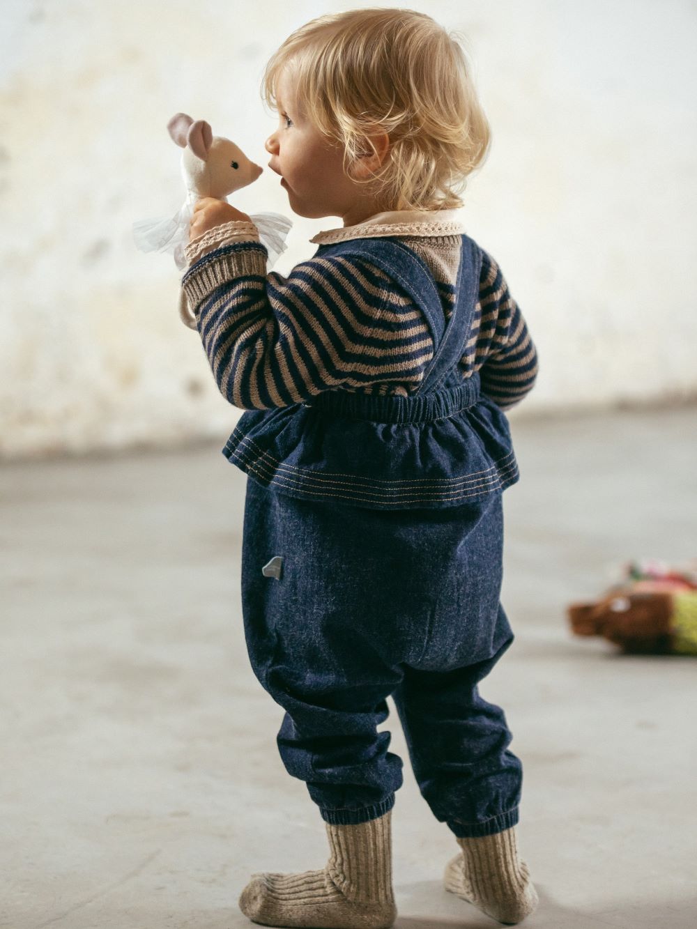 Jardineiras com Folho em Denim de Algodão Orgânico - Snug