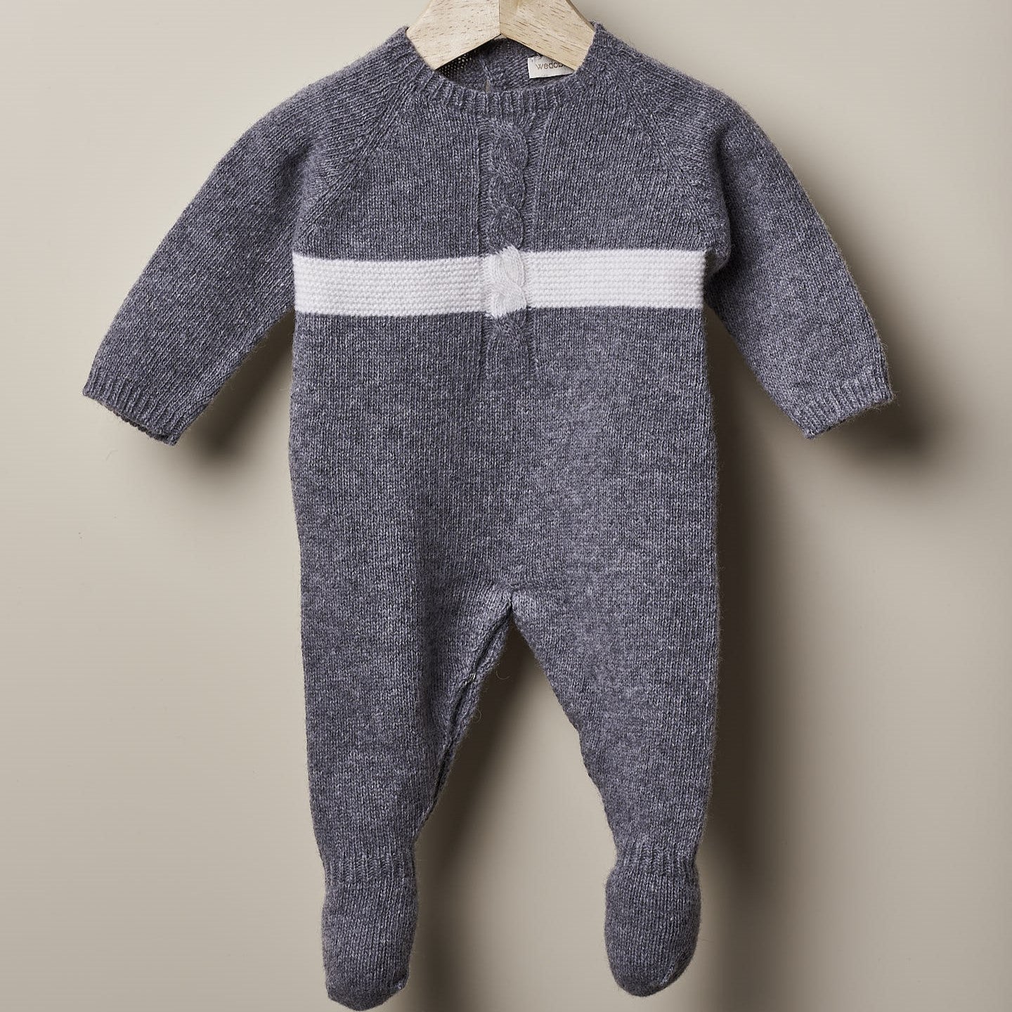 Babygrow com risca pérola tricotado em lã | LOVE IN WINTER DAYS - Wedoble