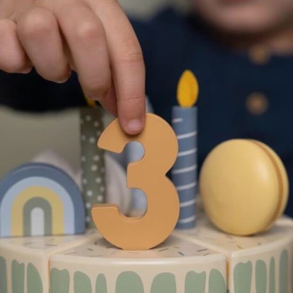 Bolo de Aniversário em Madeira Azul - Little Dutch